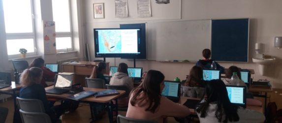 Využívání notebooků a 3panelu ve výuce