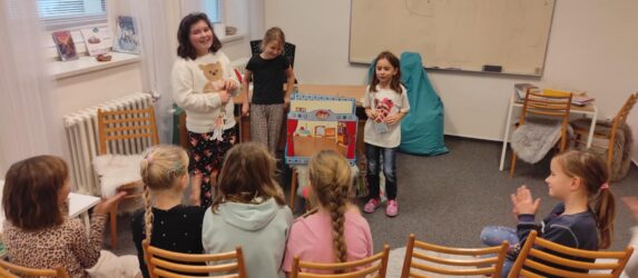 Dívčí klub v prosinci