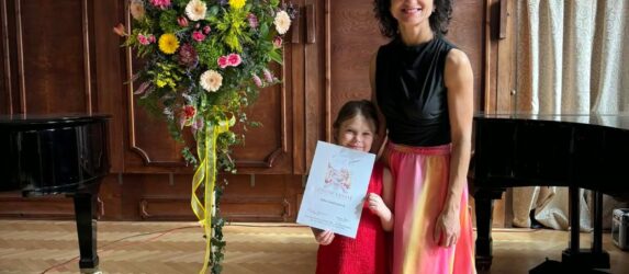 Celostátní kolo pěvecké soutěže Karlovarský skřivánek